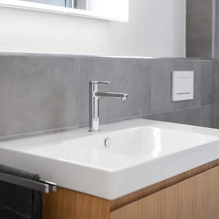 아파트 Neubauwohnung Mit Lift In Matten *