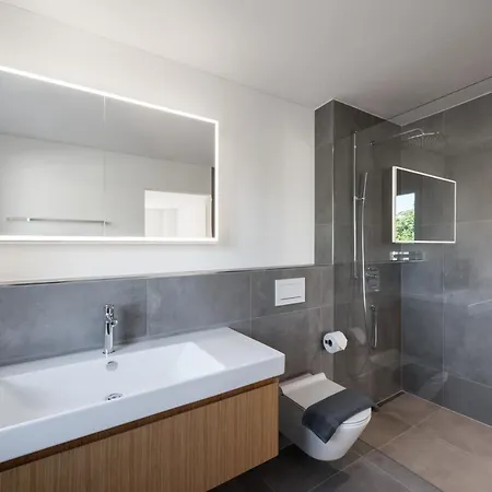 Διαμέρισμα Neubauwohnung Mit Lift In Matten *