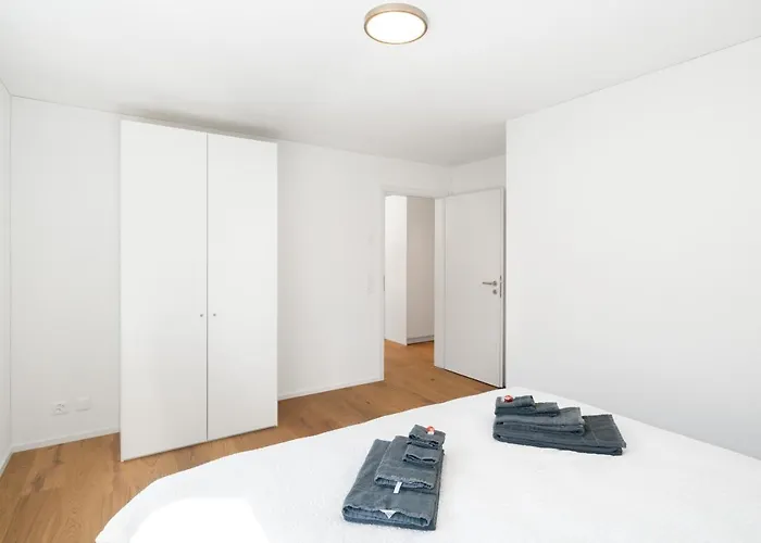 Lejlighed Neubauwohnung Mit Lift In Matten